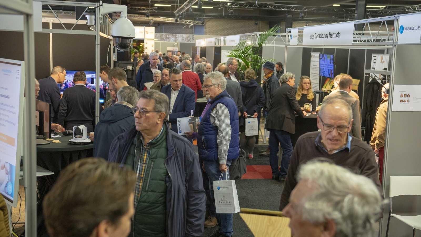 Bezoekers tijdens een eerdere editie van de Kerkenbeurs.